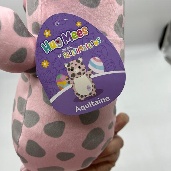 Squishmallows 10" Easter HugMees Aquitaine the Pig - Picture 5 of 9